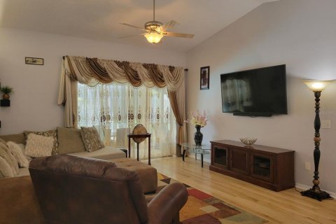 Casa en alquiler en New Port Richey, Florida, 3 dormitorios, 134.89 m2 № 1900626 - foto 5