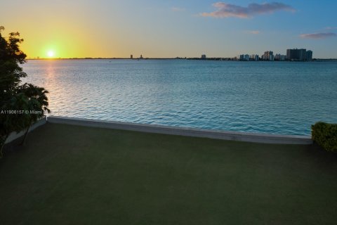 Land in Miami Beach, Florida № 1956860 - photo 8