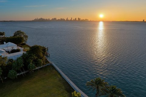 Land in Miami Beach, Florida № 1956860 - photo 4