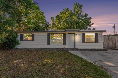 House in Seminole, Florida 3 bedrooms, 93.27 sq.m. № 2116035 - photo 2