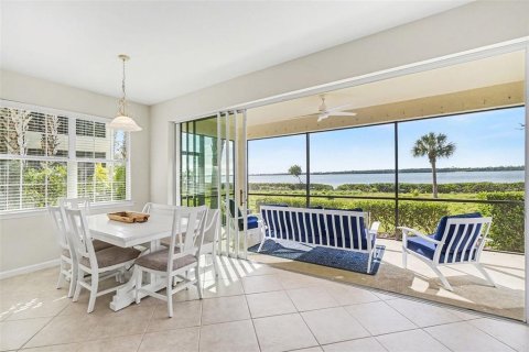 Copropriété à vendre à Port Charlotte, Floride: 2 chambres, 151.06 m2 № 2398541 - photo 10