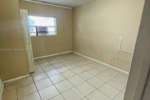 Touwnhouse à louer à Homestead, Floride: 3 chambres, 89.56 m2 № 1977449 - photo 13