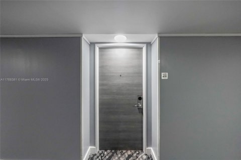 Купить отель в Форт-Лодердейл, Флорида 1 спальня, 51.47м2, № 2050773 - фото 3