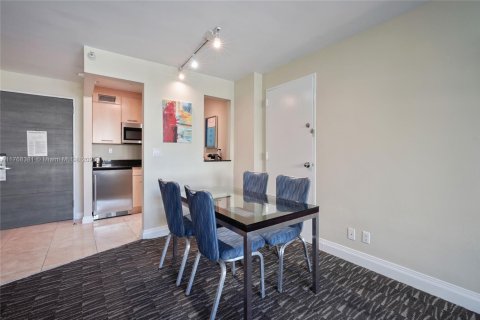 Купить отель в Форт-Лодердейл, Флорида 1 спальня, 51.47м2, № 2050773 - фото 15