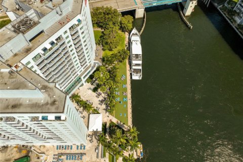 Купить отель в Форт-Лодердейл, Флорида 1 спальня, 51.47м2, № 2050773 - фото 30