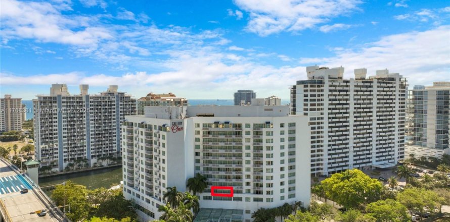 Отель, гостиница в Форт-Лодердейл, Флорида 1 спальня, 51.47м2 № 2050773