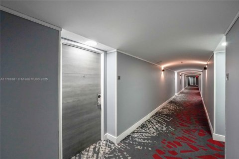 Купить отель в Форт-Лодердейл, Флорида 1 спальня, 51.47м2, № 2050773 - фото 2