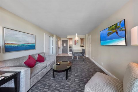 Купить отель в Форт-Лодердейл, Флорида 1 спальня, 51.47м2, № 2050773 - фото 8