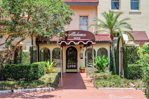 Condominio en venta en Winter Park, Florida, 3 dormitorios, 251.67 m2 № 1771297 - foto 4