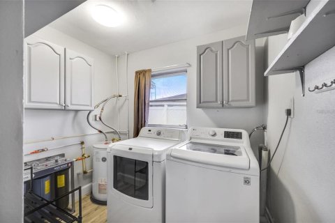 Купить виллу или дом в Аполло-Бич, Флорида 5 комнат, 125.23м2, № 1913301 - фото 20