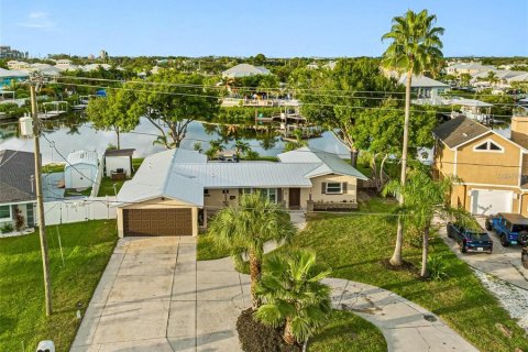 Villa ou maison à vendre à Apollo Beach, Floride: 3 chambres, 125.23 m2 № 1913301 - photo 29
