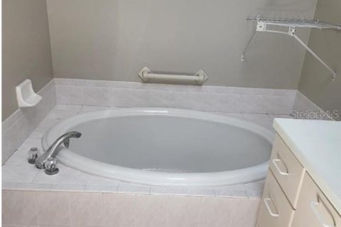 Condominio en alquiler en Nokomis, Florida, 2 dormitorios, 138.7 m2 № 1870641 - foto 24