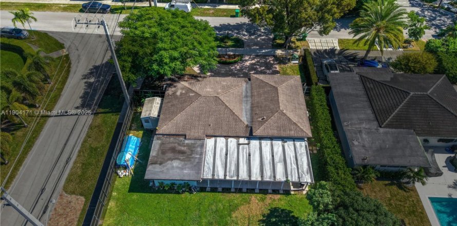 Casa en Miami, Florida 3 dormitorios, 171.31 m2 № 1957156