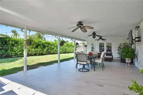 Casa en venta en Miami, Florida, 3 dormitorios, 171.31 m2 № 1957156 - foto 26