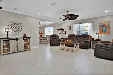 Casa en venta en Miami, Florida, 3 dormitorios, 171.31 m2 № 1957156 - foto 21