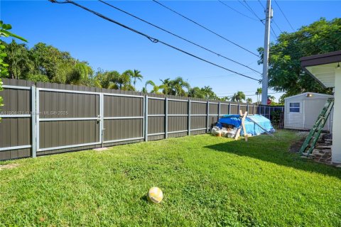 Casa en venta en Miami, Florida, 3 dormitorios, 171.31 m2 № 1957156 - foto 29