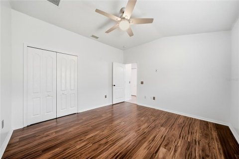 House in Wesley Chapel, Florida 4 bedrooms, 222.04 sq.m. № 2220118 - photo 25