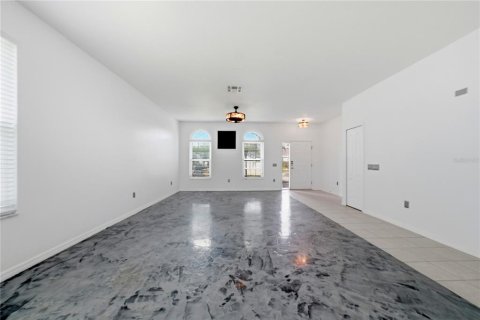 House in Wesley Chapel, Florida 4 bedrooms, 222.04 sq.m. № 2220118 - photo 20