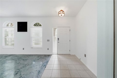 House in Wesley Chapel, Florida 4 bedrooms, 222.04 sq.m. № 2220118 - photo 15