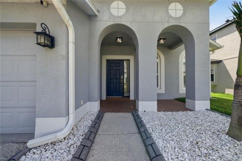 House in Wesley Chapel, Florida 4 bedrooms, 222.04 sq.m. № 2220118 - photo 7