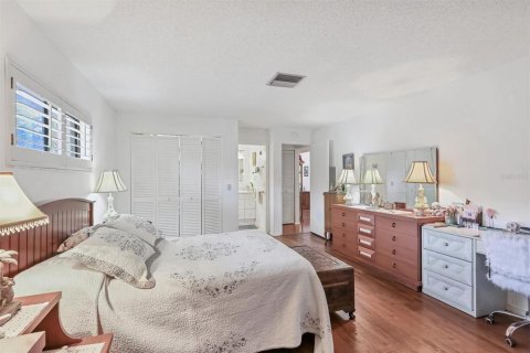 Купить виллу или дом в Брейдентон, Флорида 6 комнат, 219.16м2, № 1626516 - фото 21