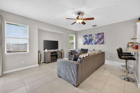 House in Port St. Lucie, Florida 3 bedrooms, 159.98 sq.m. № 2084166 - photo 20