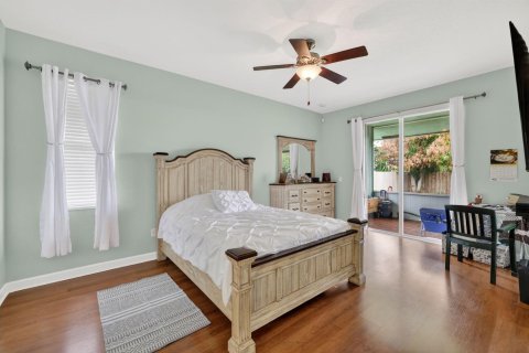 House in Port St. Lucie, Florida 3 bedrooms, 159.98 sq.m. № 2084166 - photo 11