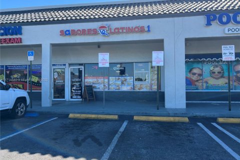 Immobilier commercial à vendre à Cutler Bay, Floride № 1984985 - photo 1