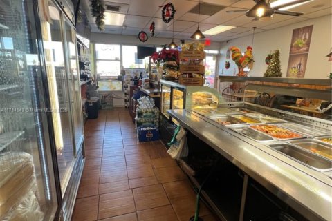 Immobilier commercial à vendre à Cutler Bay, Floride № 1984985 - photo 14