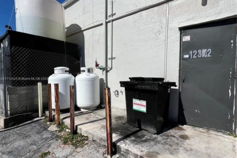 Immobilier commercial à vendre à Cutler Bay, Floride № 1984985 - photo 24