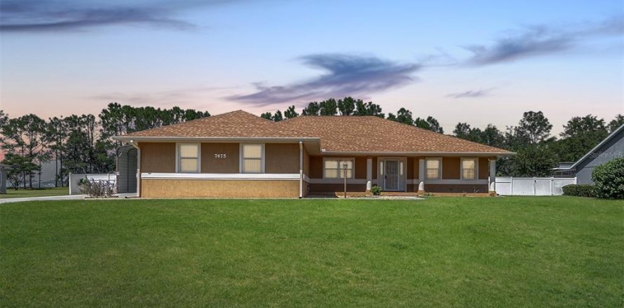 Villa ou maison à Belleview, Floride 3 chambres, 212.28 m2 № 1904644