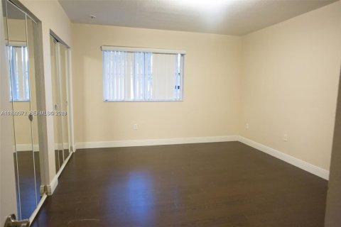 Adosado en venta en Miramar, Florida, 2 dormitorios, 98.1 m2 № 2058247 - foto 6