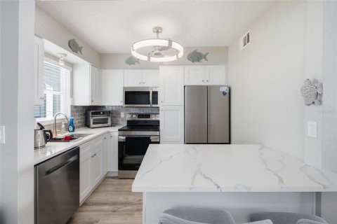 Copropriété à vendre à Bradenton Beach, Floride: 2 chambres, 73.76 m2 № 2420118 - photo 4