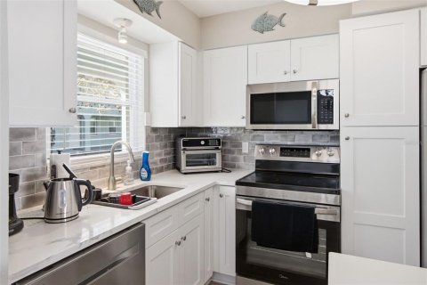 Copropriété à vendre à Bradenton Beach, Floride: 2 chambres, 73.76 m2 № 2420118 - photo 5