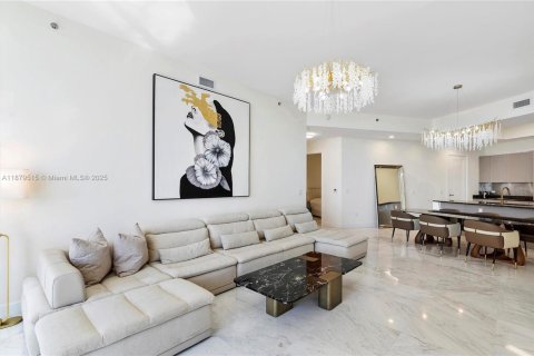 Condo in Sunny Isles Beach, Florida, 2 bedrooms  № 1947324 - photo 4