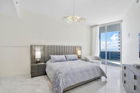Condo in Sunny Isles Beach, Florida, 2 bedrooms  № 1947324 - photo 17