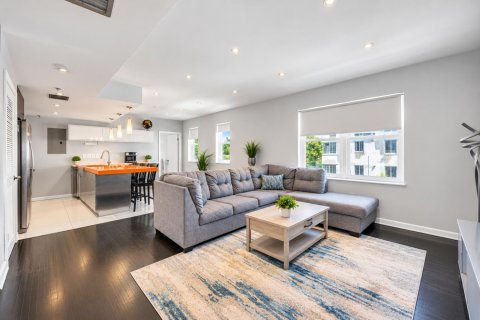 Condo in Miami Beach, Florida, 2 bedrooms  № 2432292