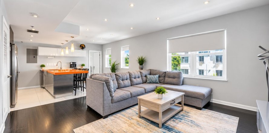 Condo in Miami Beach, Florida, 2 bedrooms № 2432292