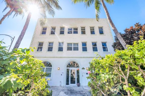 Condo in Miami Beach, Florida, 2 bedrooms № 2432292 - photo 26