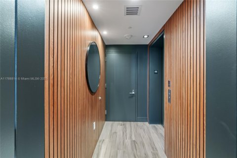 Copropriété à vendre à Miami, Floride: 2 chambres, 116.41 m2 № 1957577 - photo 18