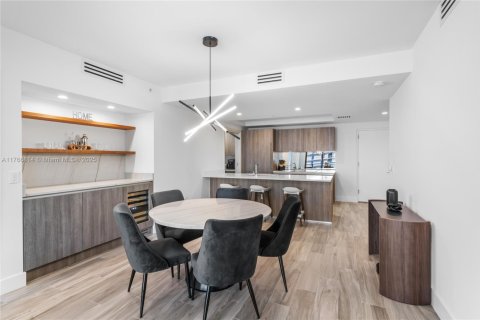Copropriété à vendre à Miami, Floride: 2 chambres, 116.41 m2 № 1957577 - photo 27