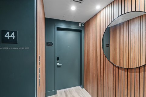 Copropriété à vendre à Miami, Floride: 2 chambres, 116.41 m2 № 1957577 - photo 17