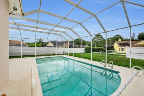 House in New Port Richey, Florida 4 bedrooms, 214.42 sq.m. № 2217543 - photo 27