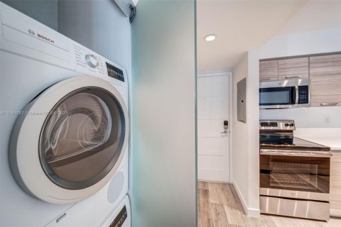 Copropriété à louer à Miami, Floride: 1 chambre, 78.22 m2 № 1365676 - photo 10