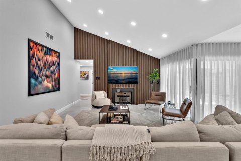 Villa ou maison à vendre à Hollywood, Floride: 3 chambres, 189.8 m2 № 2399774 - photo 7