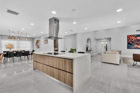 Villa ou maison à vendre à Hollywood, Floride: 3 chambres, 189.8 m2 № 2399774 - photo 20