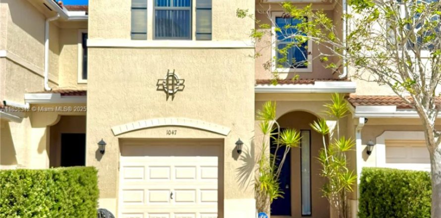 Adosado en Pompano Beach, Florida 3 dormitorios, 142.88 m2 № 1887524