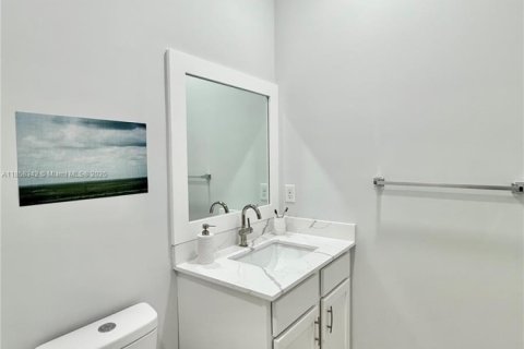 Adosado en venta en Pompano Beach, Florida, 3 dormitorios, 142.88 m2 № 1887524 - foto 14