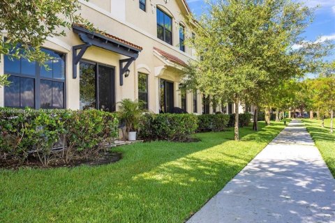 Adosado en venta en Pompano Beach, Florida, 3 dormitorios, 142.88 m2 № 1887524 - foto 19