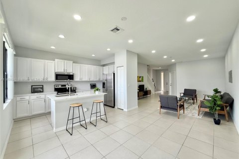 Adosado en venta en Pompano Beach, Florida, 3 dormitorios, 142.88 m2 № 1887524 - foto 3
